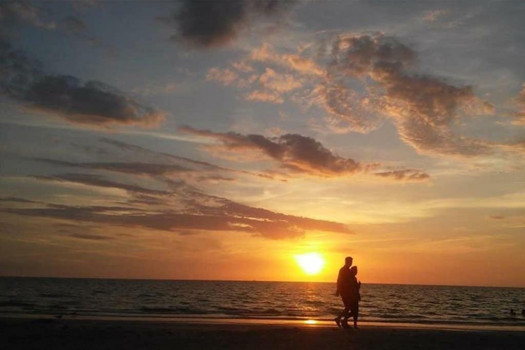 The Beach On Longboat Key Extérieur photo